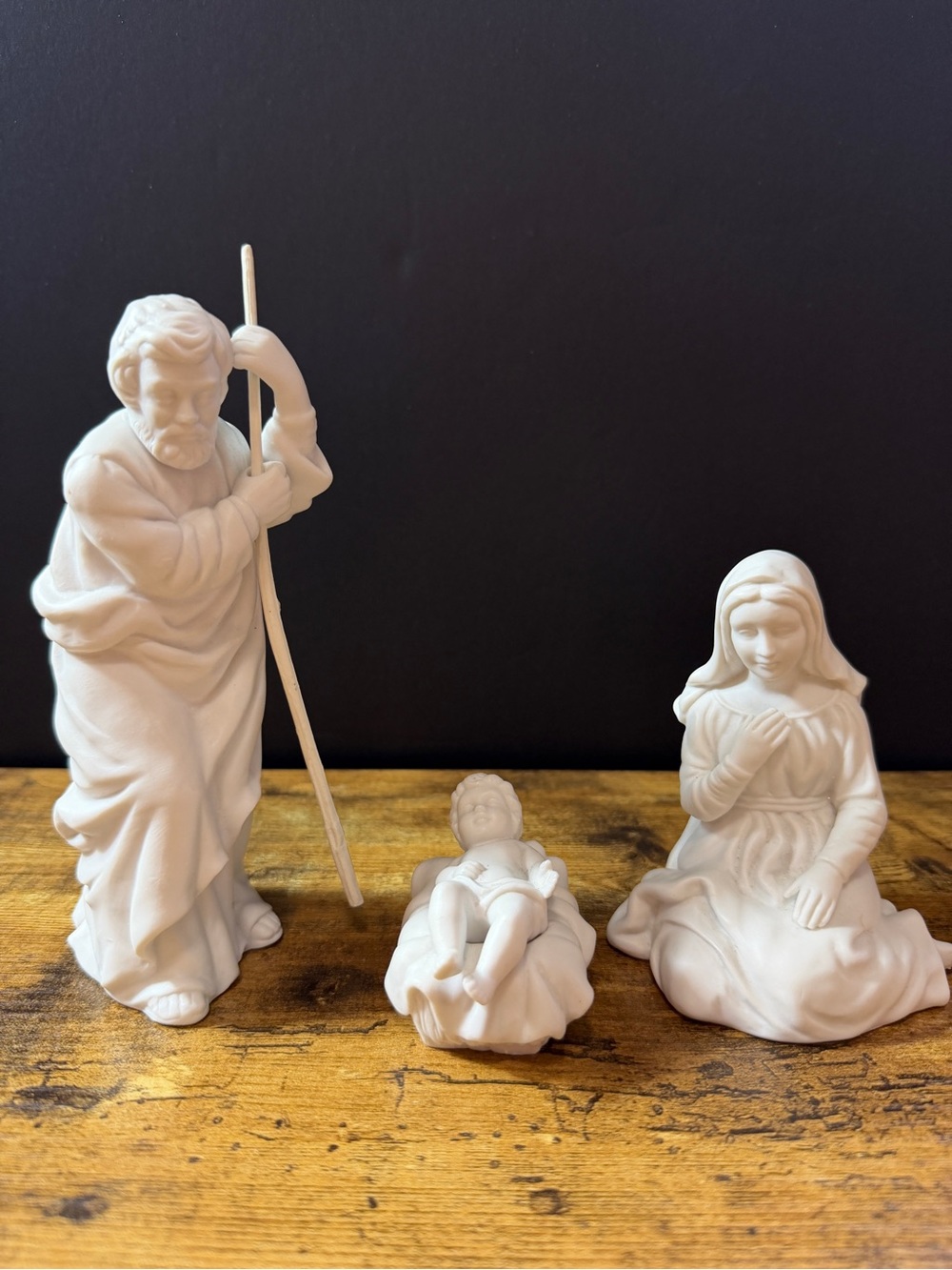 Vintage 1981 Avon Nativity Holy Family 3 Porcelain Figurines Original Box
